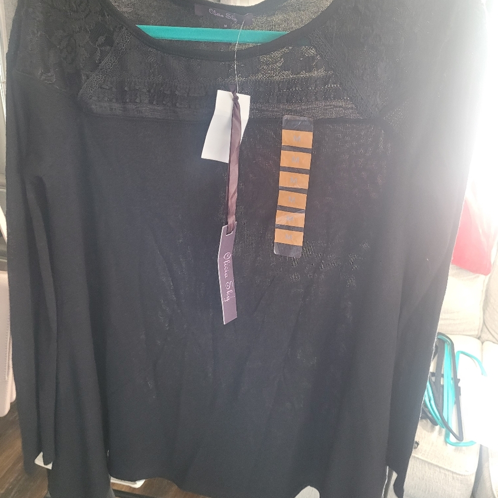 Black long sleeve shirt